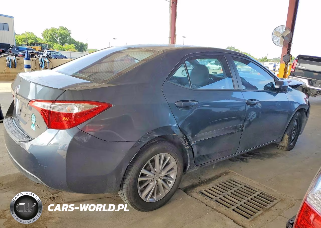 2014 Toyota Corolla L VIN:5YFBURHE0EP068555 - 3