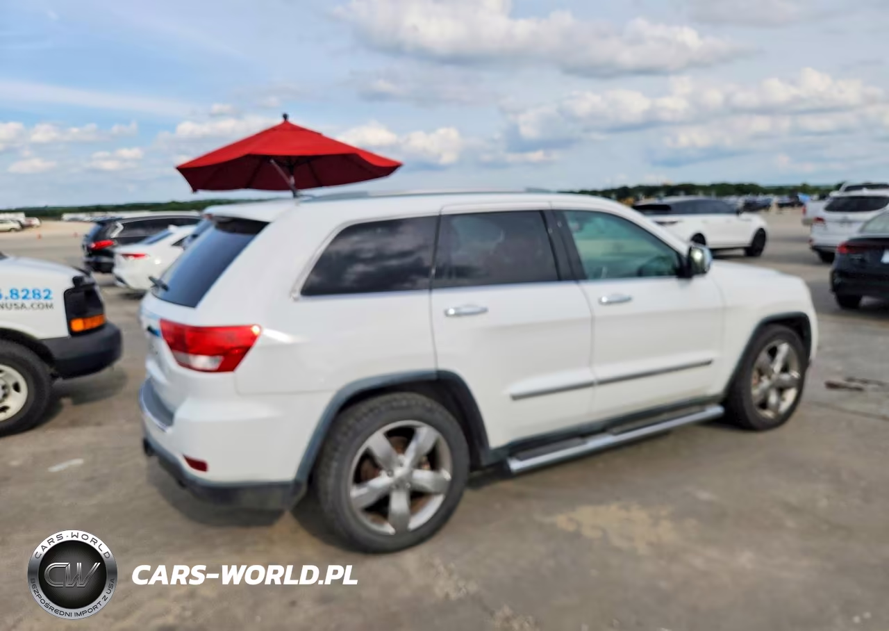 2013 Jeep Grand Cherokee Overland VIN:1C4RJFCT3DC525720 - 3