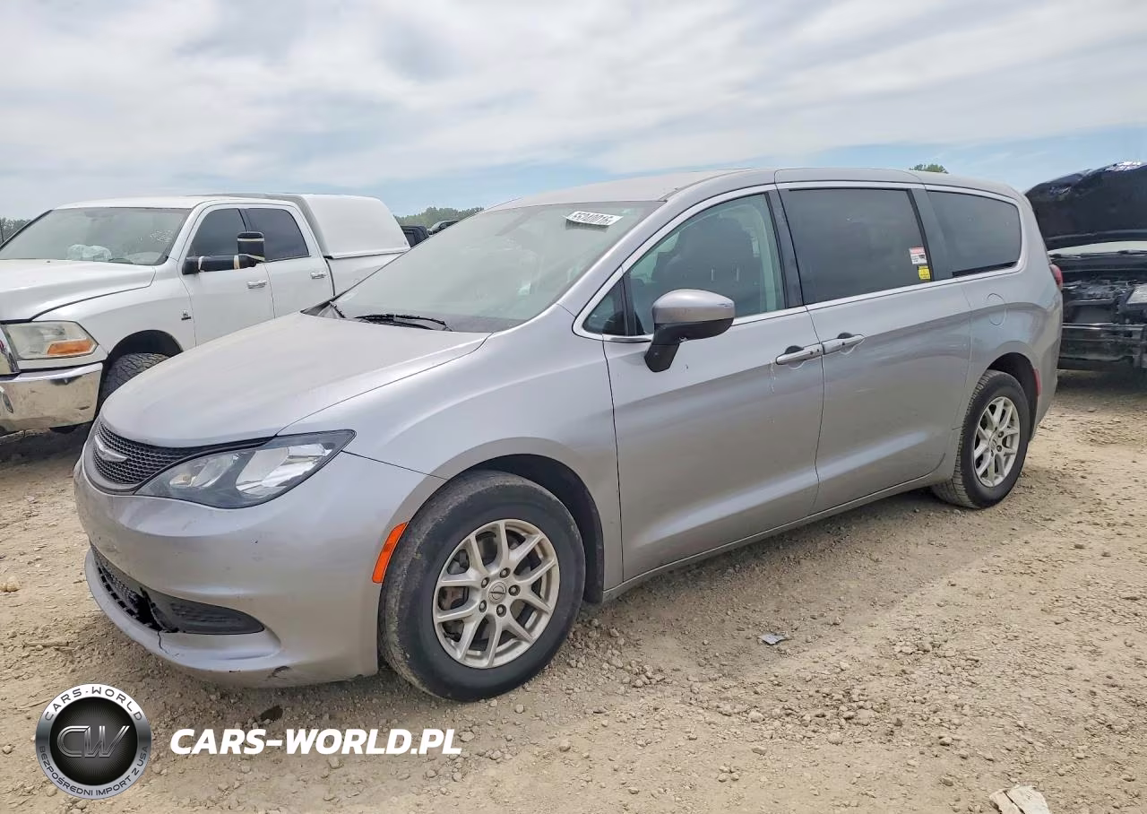 2021 Chrysler Voyager Lx – zdjęcie 1 z 12