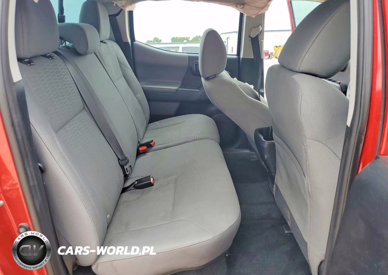 2018 Toyota Tacoma Sr VIN:5TFAX5GN5JX128094 - 10