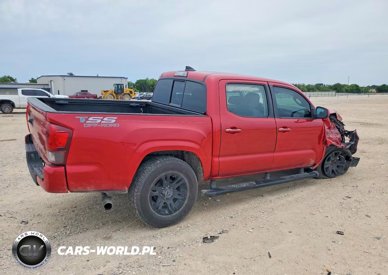 2018 Toyota Tacoma Sr VIN:5TFAX5GN5JX128094 - 3