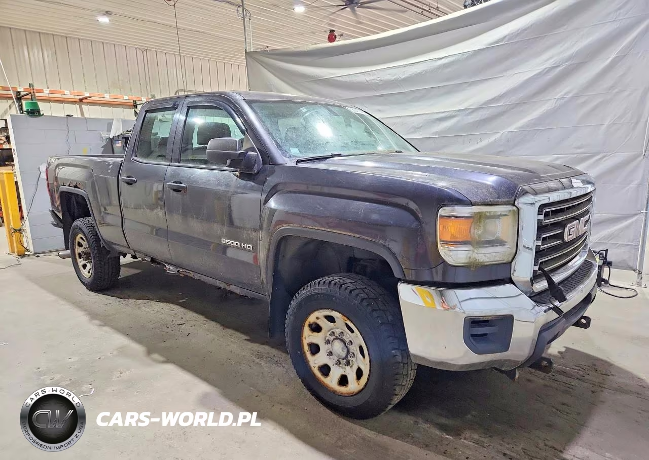 2015 GMC Sierra K2500 Heavy Duty VIN:1GT22XEG4FZ141708 - 4