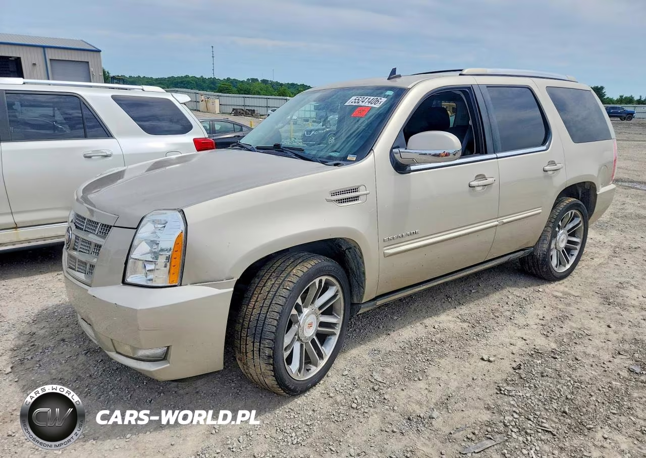 2013 Cadillac Escalade Premium