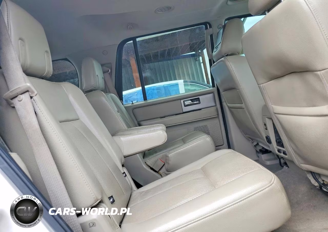 2011 Ford Expedition Limited VIN:1FMJU2A51BEF33622 - 11