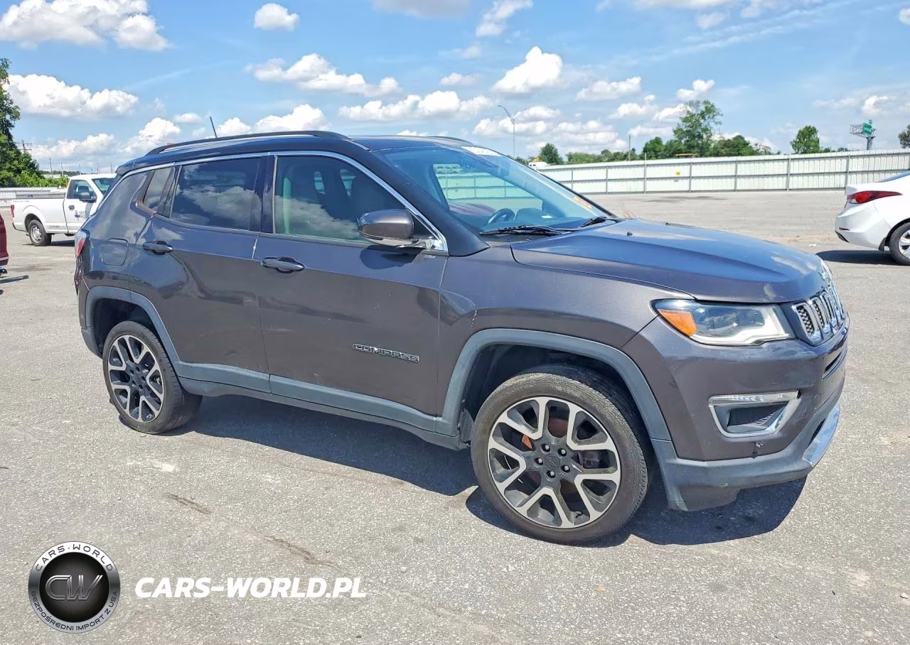2018 Jeep Compass Limited VIN:3C4NJDCB8JT199990 - 4