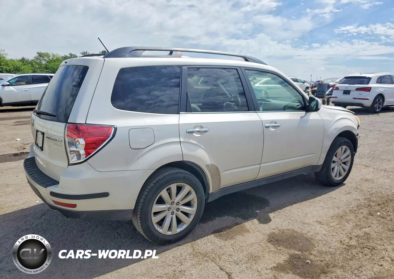 2011 Subaru Forester 2.5X Premium VIN:JF2SHADC3BH777807 - 3
