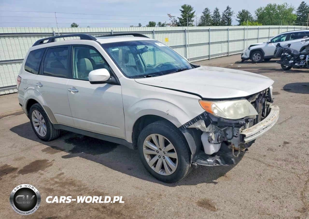 2011 Subaru Forester 2.5X Premium VIN:JF2SHADC3BH777807 - 4