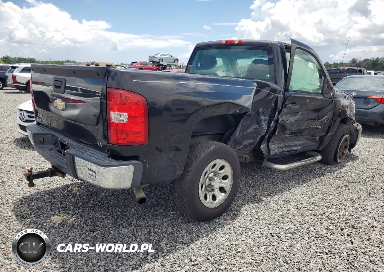 2011 Chevrolet Silverado C1500 VIN:1GCNCPEX7BZ401958 - 3