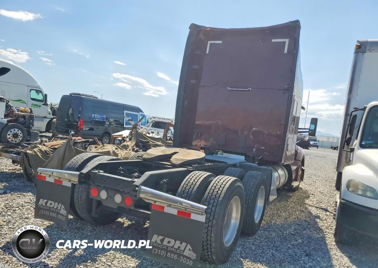 2018 Kenworth Construction T680 VIN:1XKYD49X5JJ197228 - 4