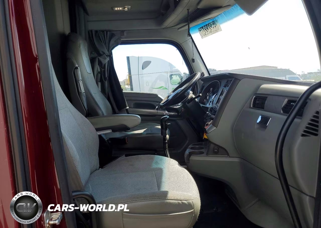 2018 Kenworth Construction T680 VIN:1XKYD49X5JJ197228 - 5
