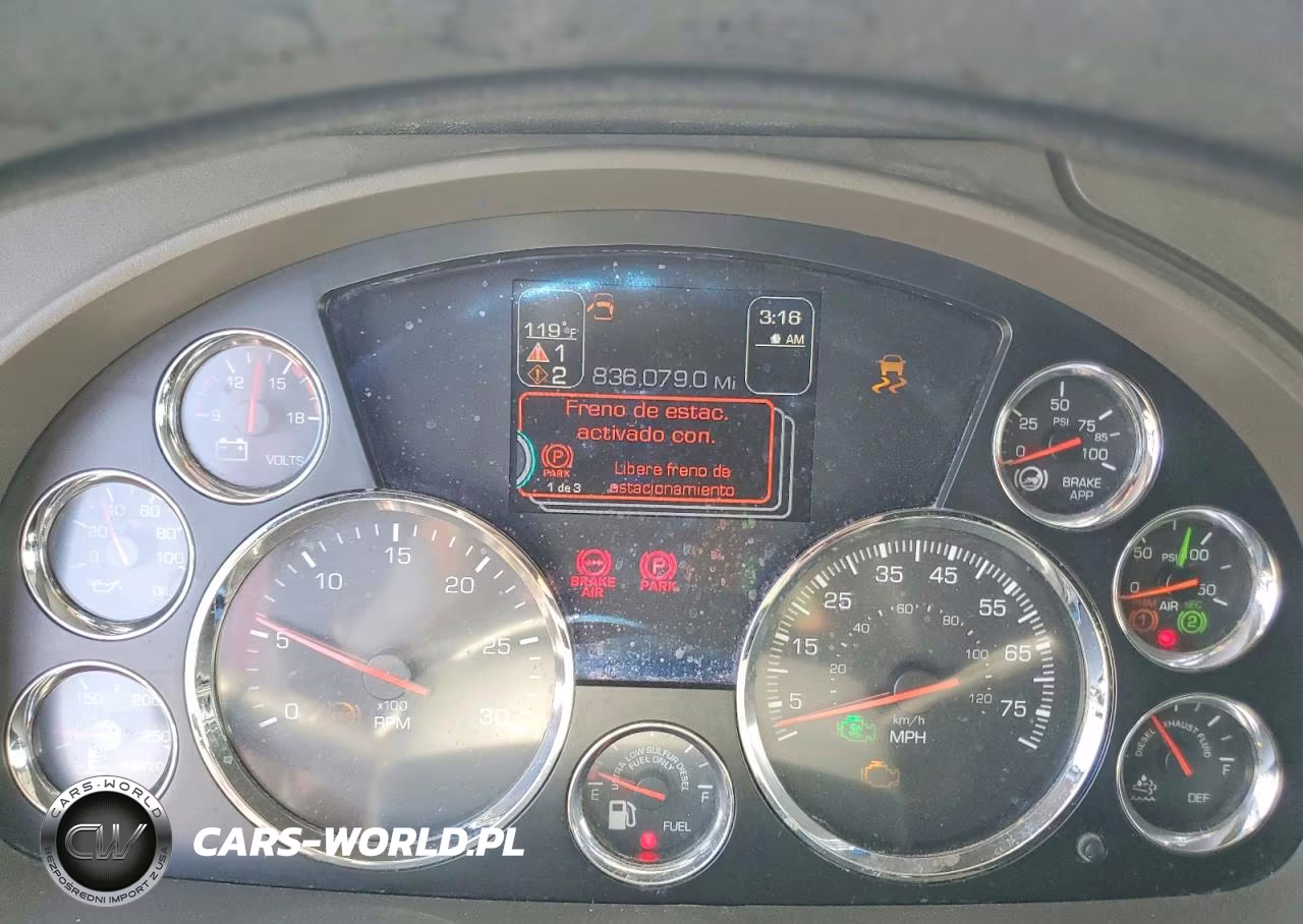 2018 Kenworth Construction T680 VIN:1XKYD49X5JJ197228 - 8