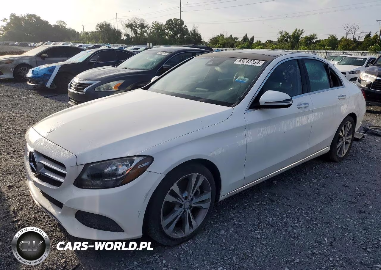 2017 Mercedes-Benz C 300 – zdjęcie 1 z 12