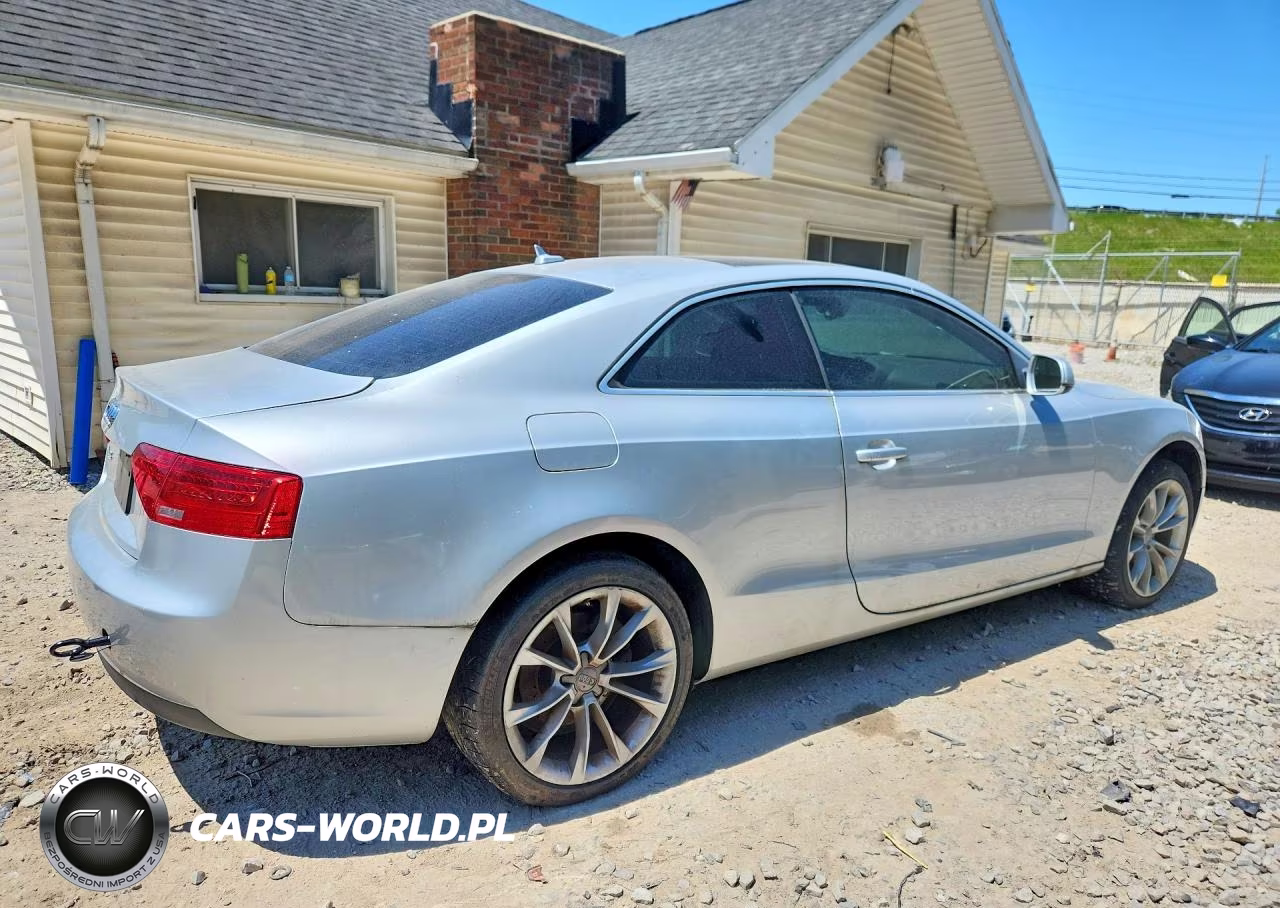 2013 Audi A5 Premium Plus VIN:WAULFAFRXDA001158 - 3
