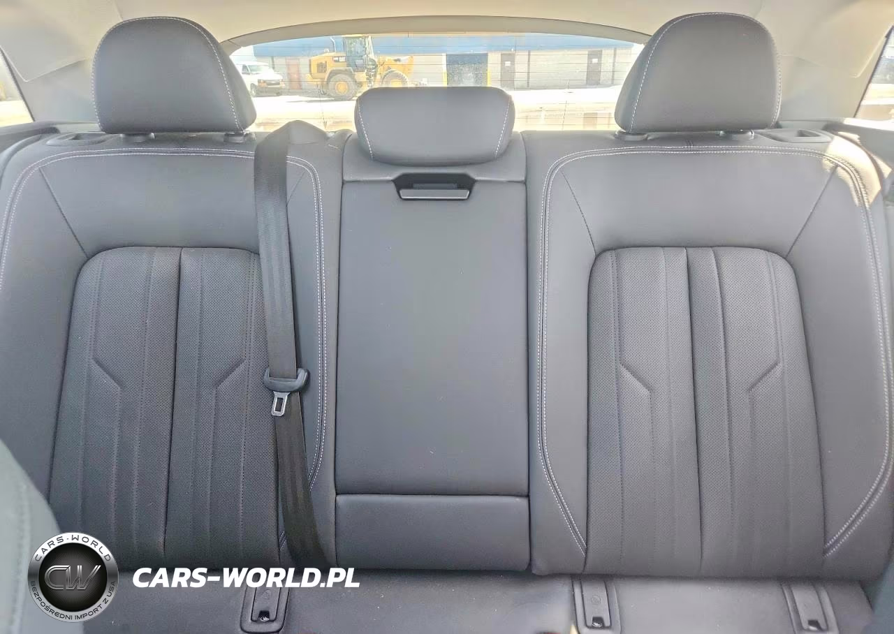 2021 Audi E-Tron Premium Plus VIN:WA1LAAGE1MB020277 - 10