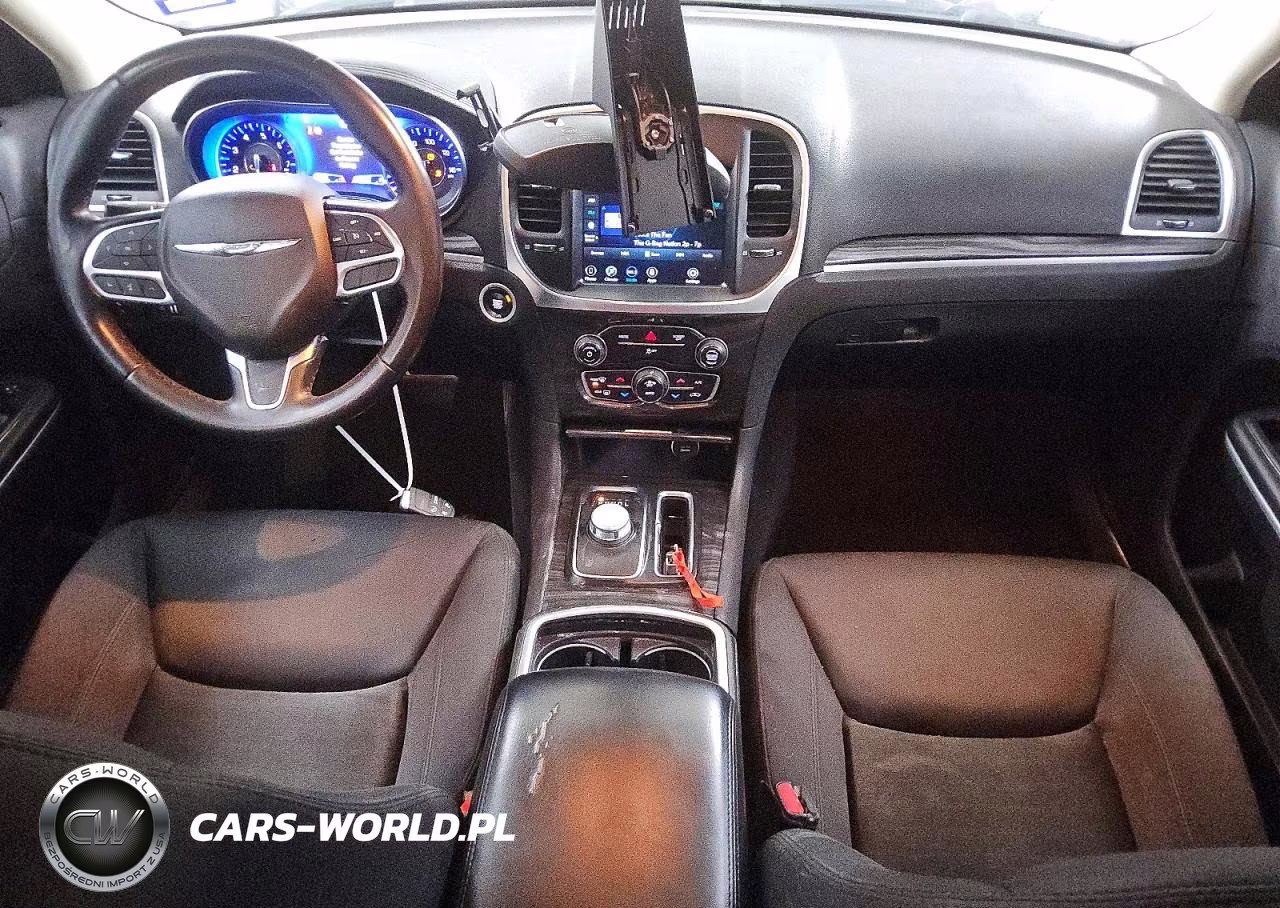 2022 Chrysler 300 Touring VIN:2C3CCAAG1NH107572 - 8