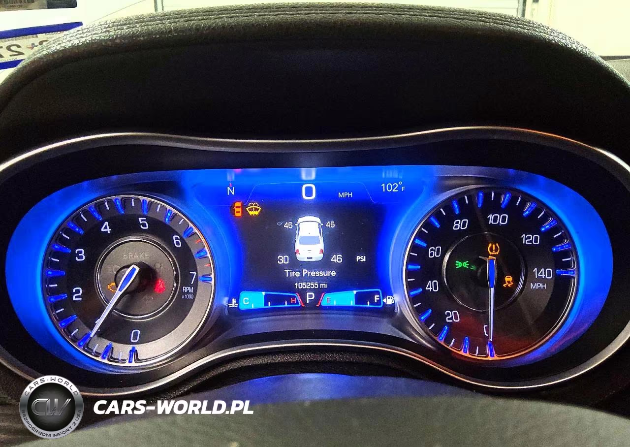 2022 Chrysler 300 Touring VIN:2C3CCAAG1NH107572 - 9