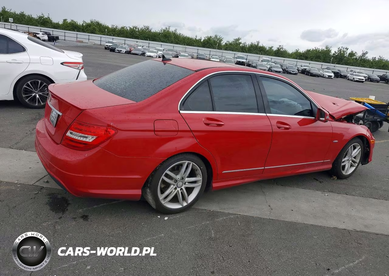 2012 Mercedes-Benz C 250 VIN:WDDGF4HB3CA634899 - 3