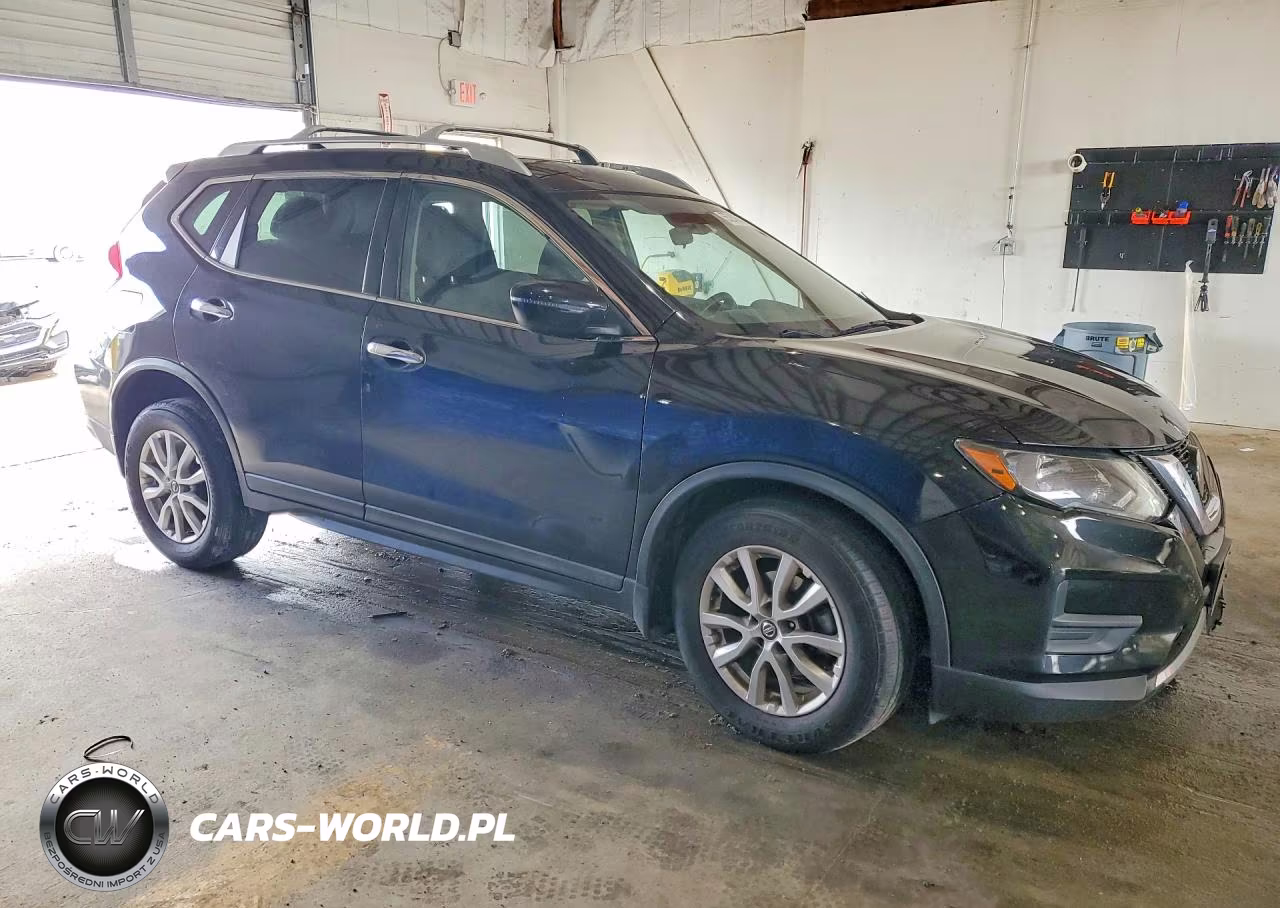 2019 Nissan Rogue S VIN:5N1AT2MT9KC822188 - 4
