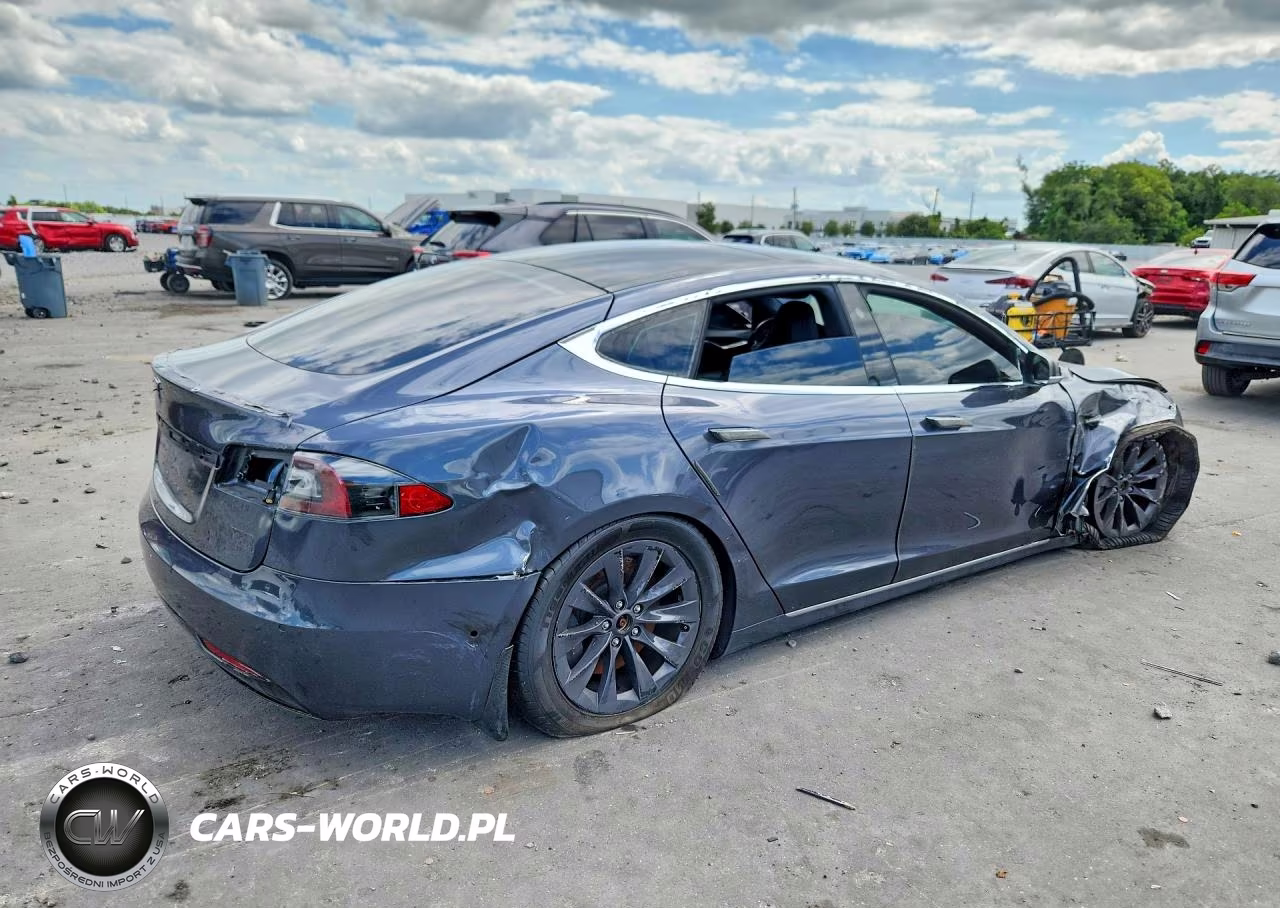 2018 Tesla Model S VIN:5YJSA1E2XJF244456 - 3