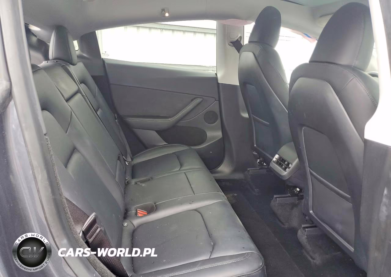 2023 Tesla Model Y VIN:7SAYGDEF0PF711991 - 10