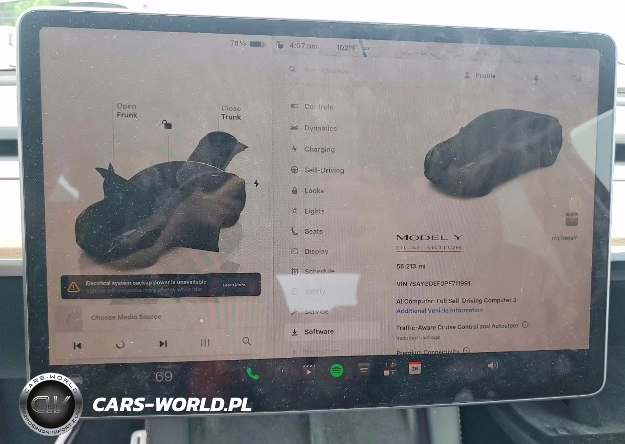 2023 Tesla Model Y VIN:7SAYGDEF0PF711991 - 9