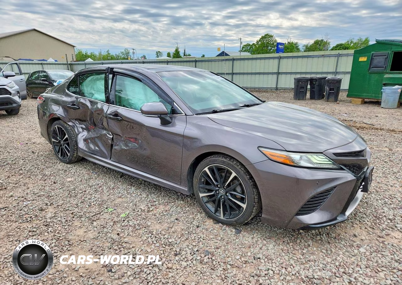 2018 Toyota Camry Xse V6 VIN:4T1BZ1HK0JU018918 - 4