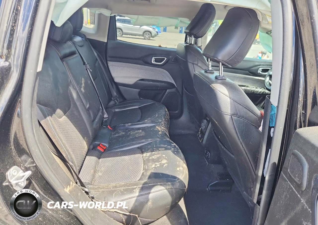 2022 Jeep Compass Latitude VIN:3C4NJDBB0NT113594 - 10