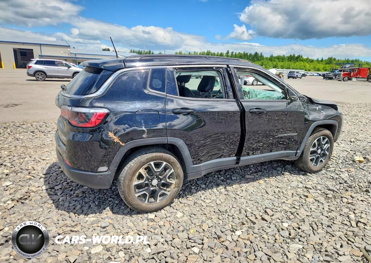 2022 Jeep Compass Latitude VIN:3C4NJDBB0NT113594 - 3