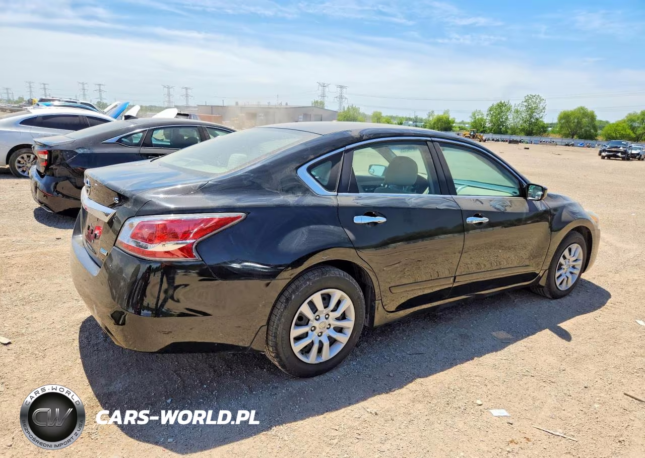 2014 Nissan Altima 2.5 S VIN:1N4AL3AP0EN389764 - 3