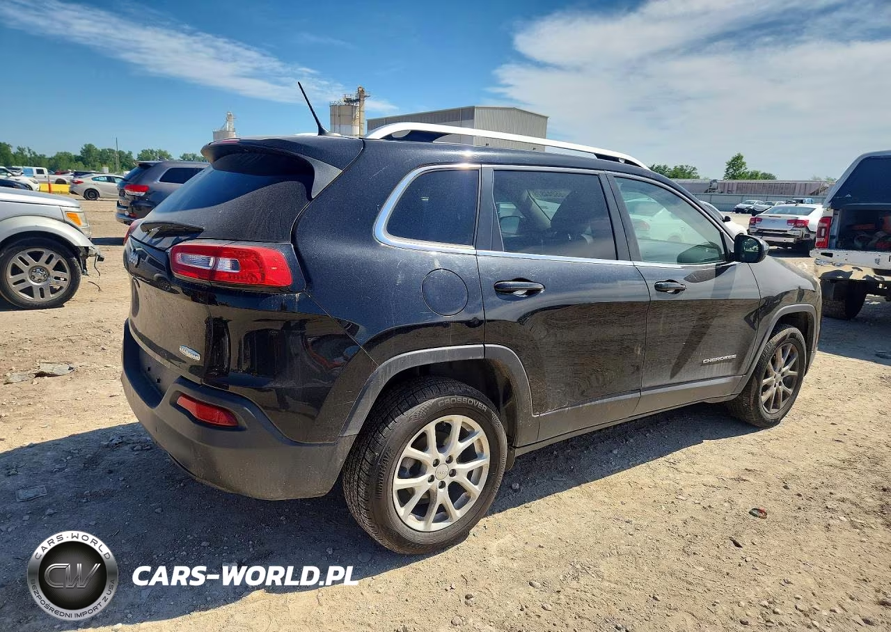 2017 Jeep Cherokee Latitude VIN:1C4PJLCB9HW574535 - 3