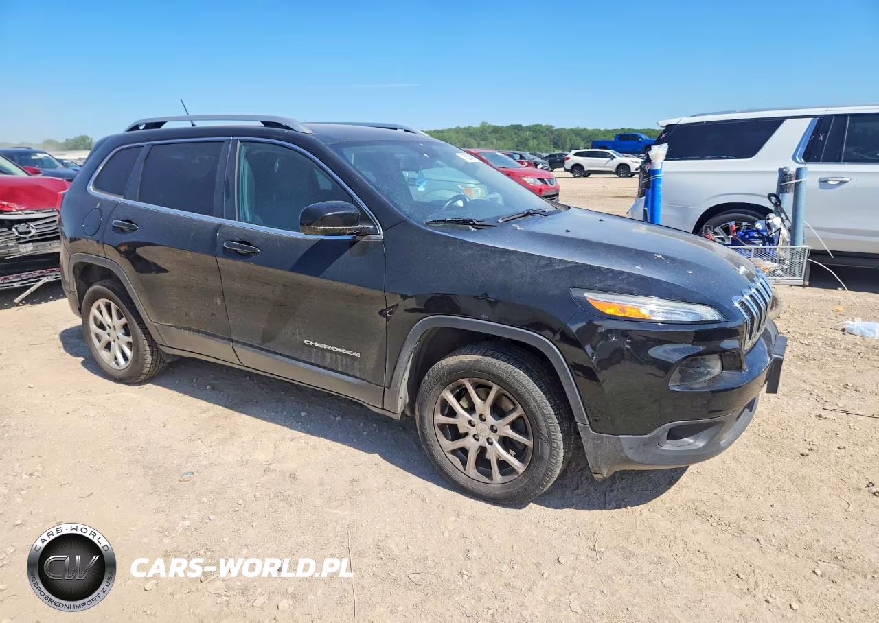 2017 Jeep Cherokee Latitude VIN:1C4PJLCB9HW574535 - 4