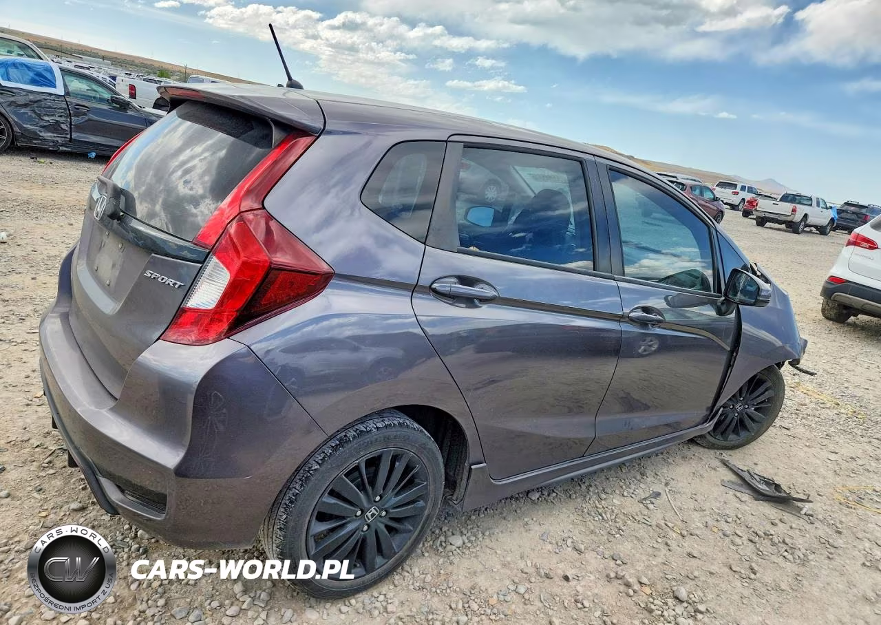 2018 Honda Fit Sport VIN:3HGGK5H65JM727276 - 3