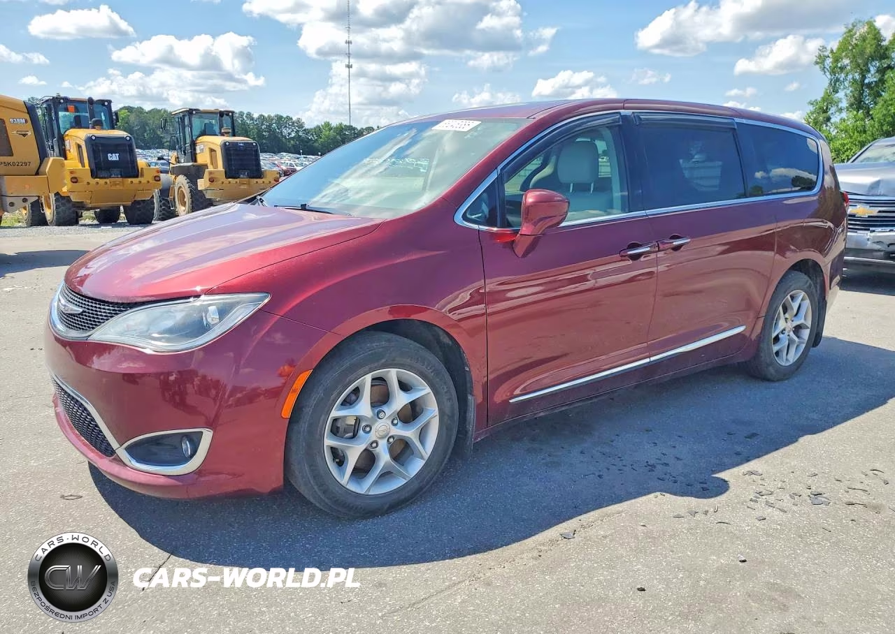 2018 Chrysler Pacifica Touring L Plus