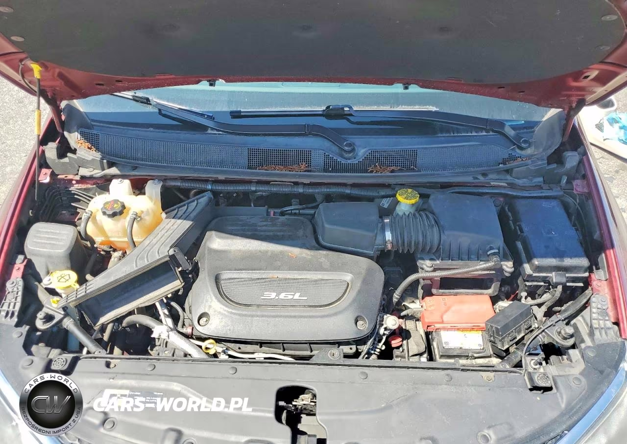 2018 Chrysler Pacifica Touring L Plus VIN:2C4RC1EG9JR237586 - 12