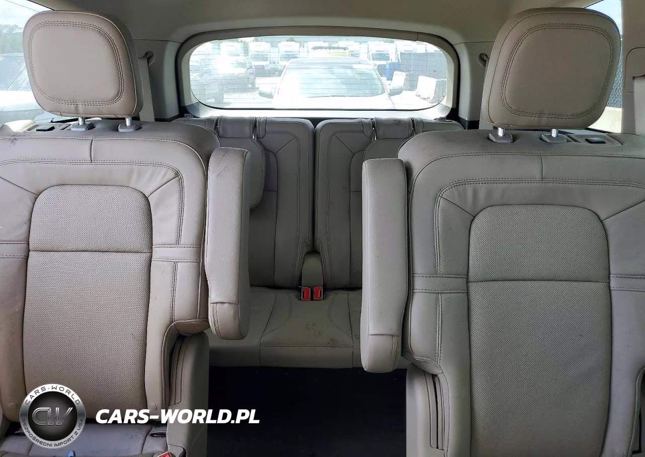 2024 Lincoln Aviator Reserve VIN:5LM5J7WC7RGL00337 - 10