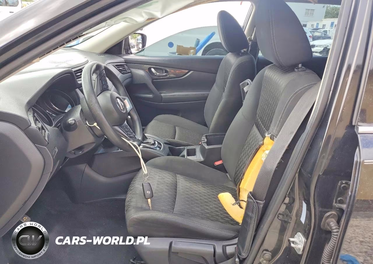2017 Nissan Rogue S VIN:KNMAT2MV3HP560613 - 7