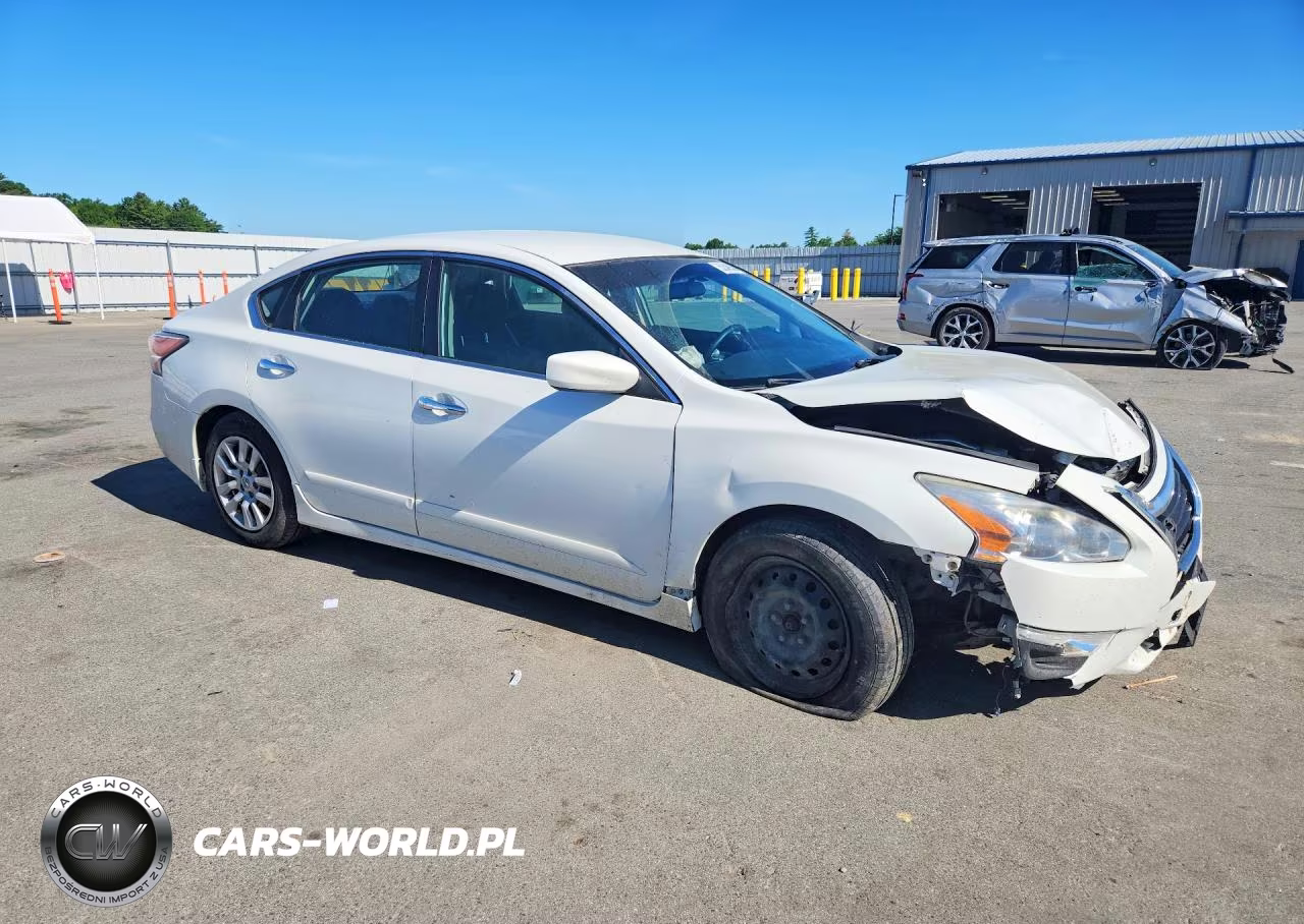 2015 Nissan Altima VIN:1N4AL3AP4FN910468 - 4