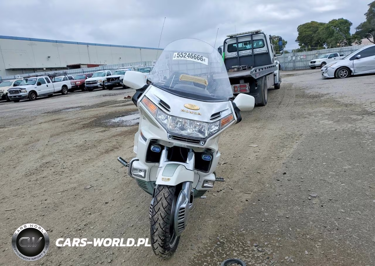 2000 Hond-Honda 1500 VIN:1HFSC2248YA200244 - 2