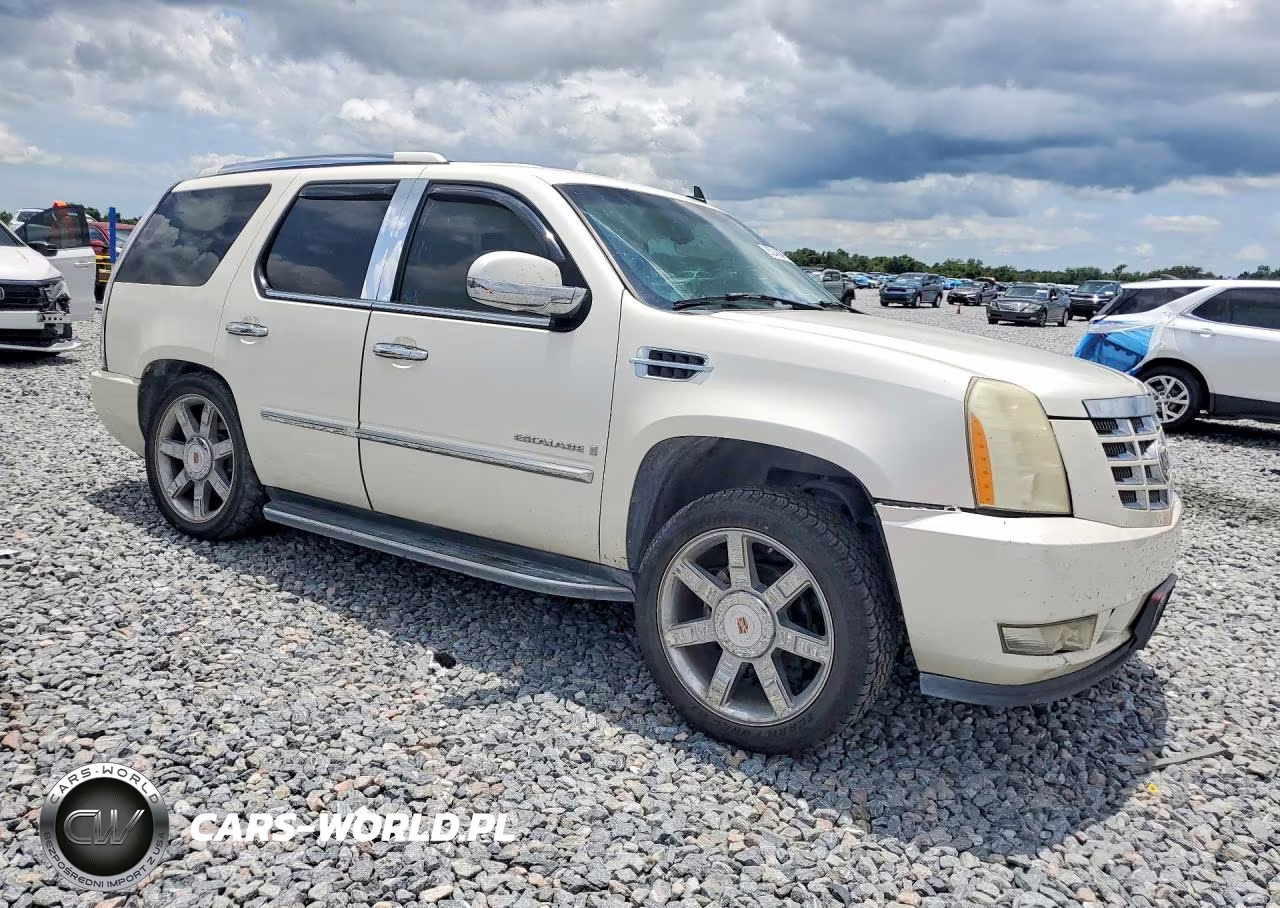 2008 Cadillac Escalade Luxury VIN:1GYEC63888R100933 - 4