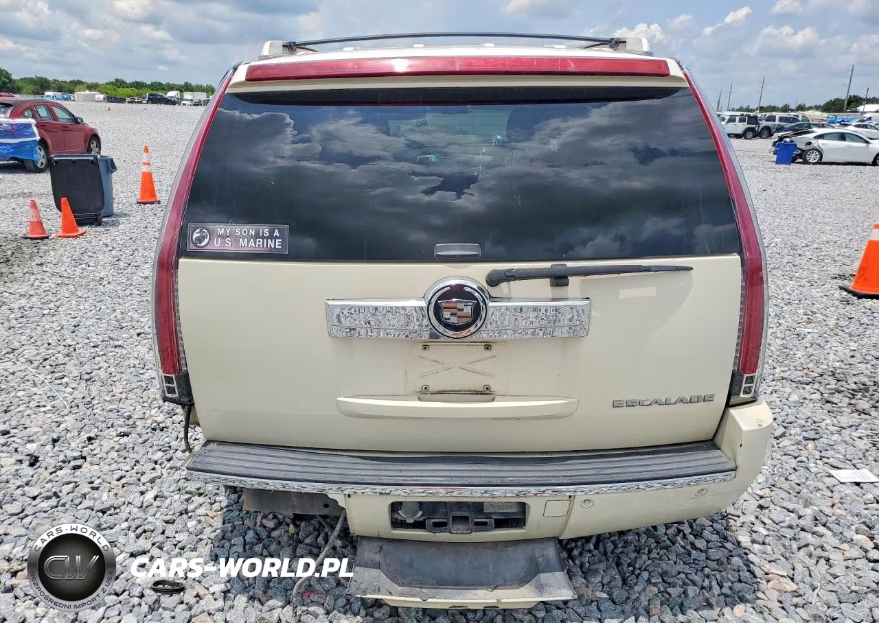 2008 Cadillac Escalade Luxury VIN:1GYEC63888R100933 - 6
