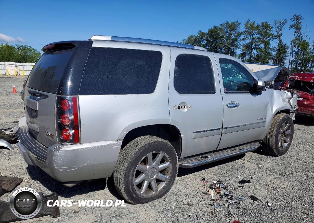 2010 GMC Yukon Denali VIN:1GKUKEEF7AR136164 - 3