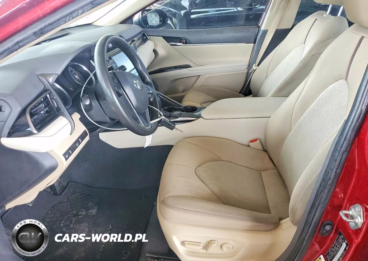 2019 Toyota Camry Le VIN:4T1B11HK1KU852978 - 7