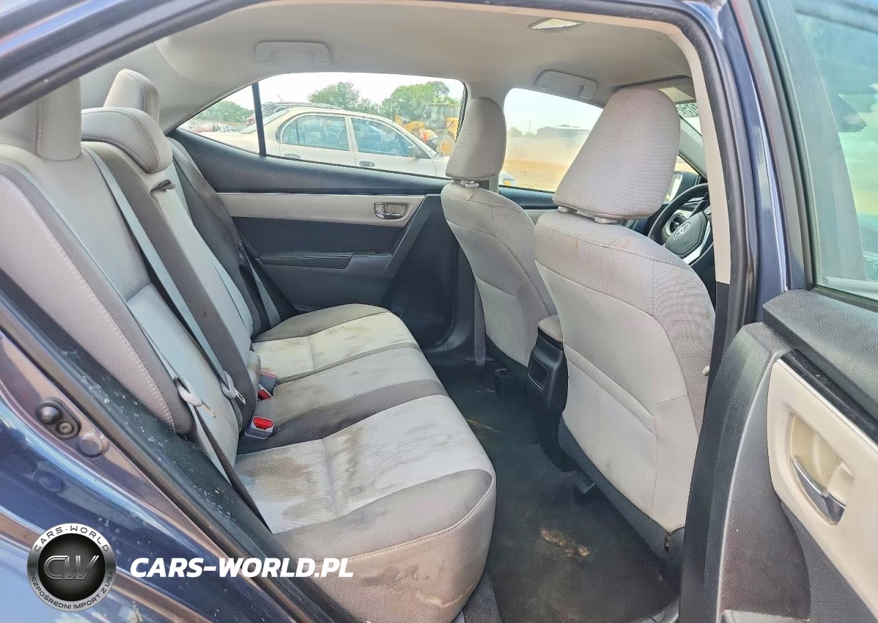 2018 Toyota Corolla Le VIN:5YFBURHEXJP749672 - 10