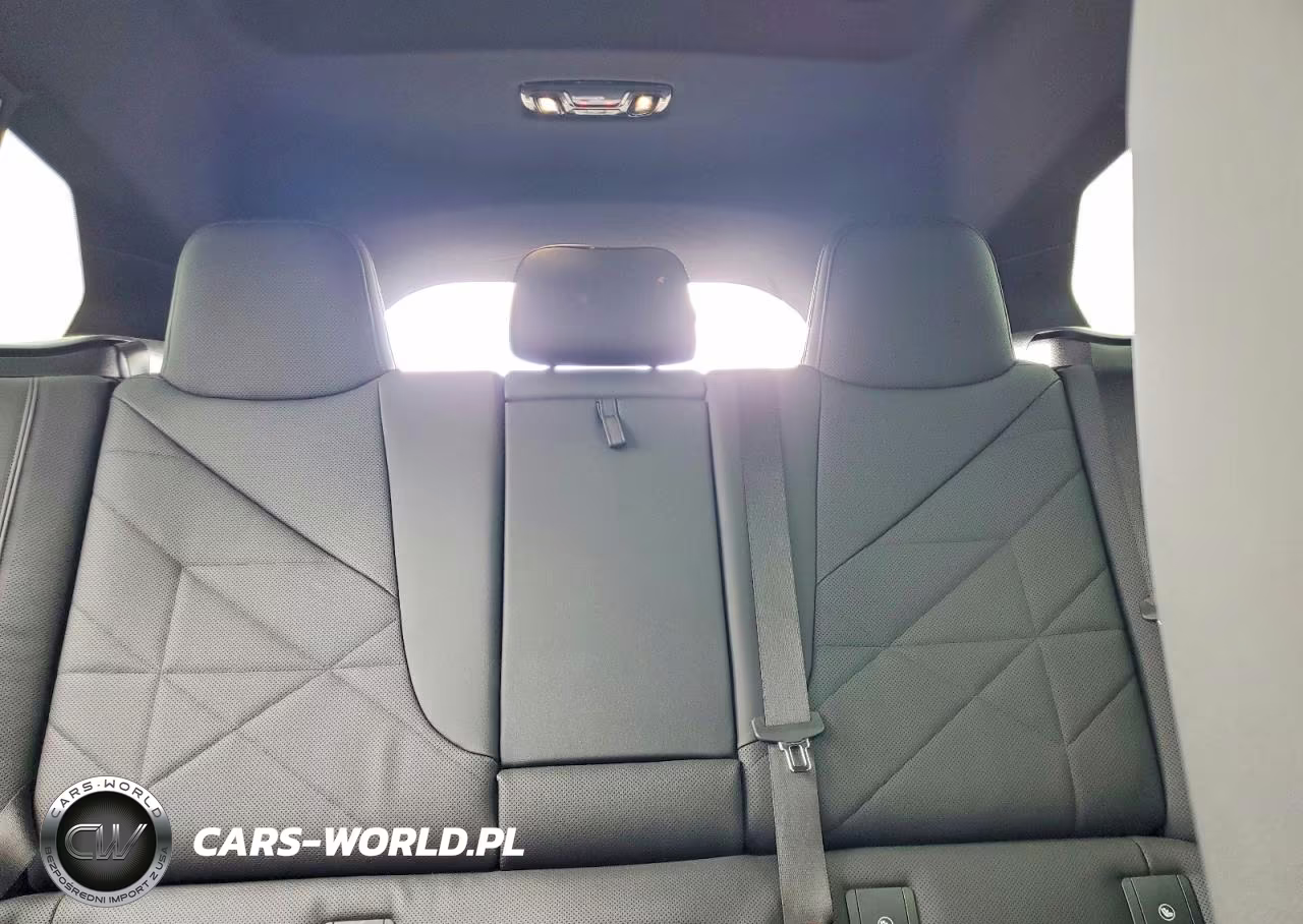 2024 BMW Ix xDrive50 VIN:WB523CF08RCP61875 - 10