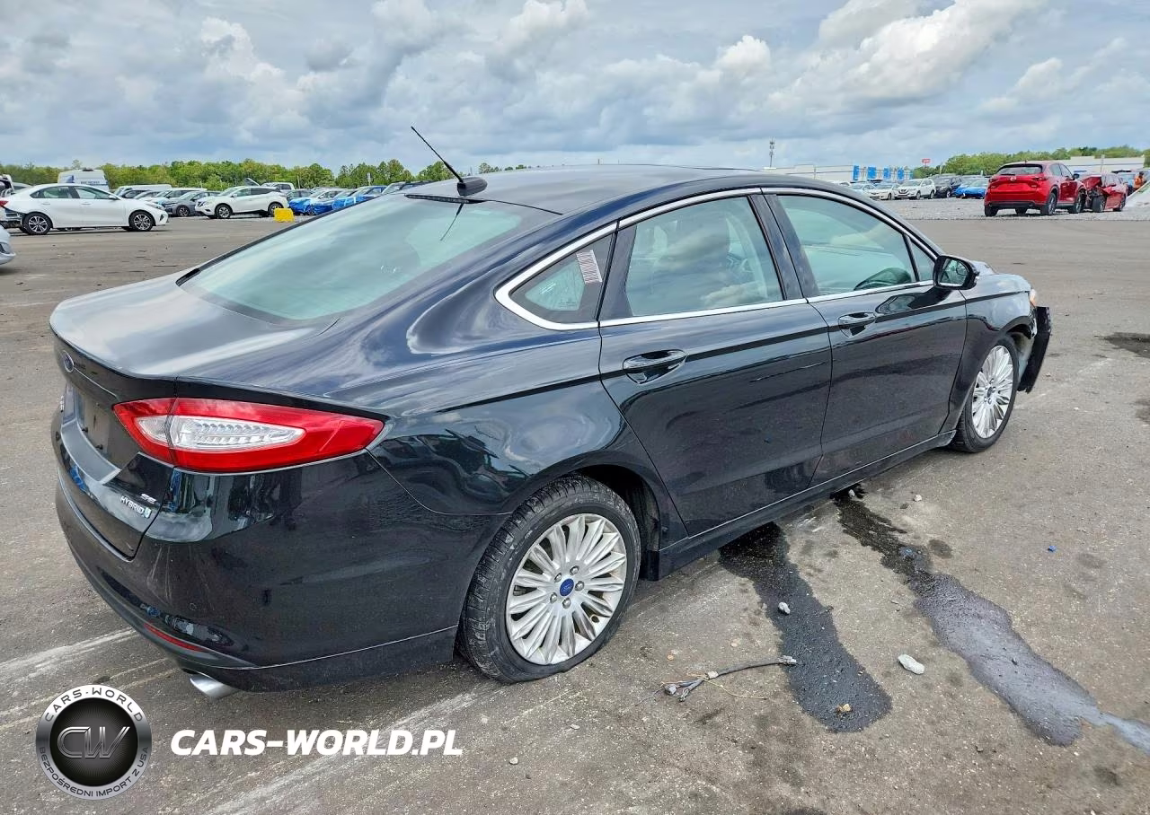 2015 Ford Fusion Se Hybrid VIN:3FA6P0LU1FR310838 - 3