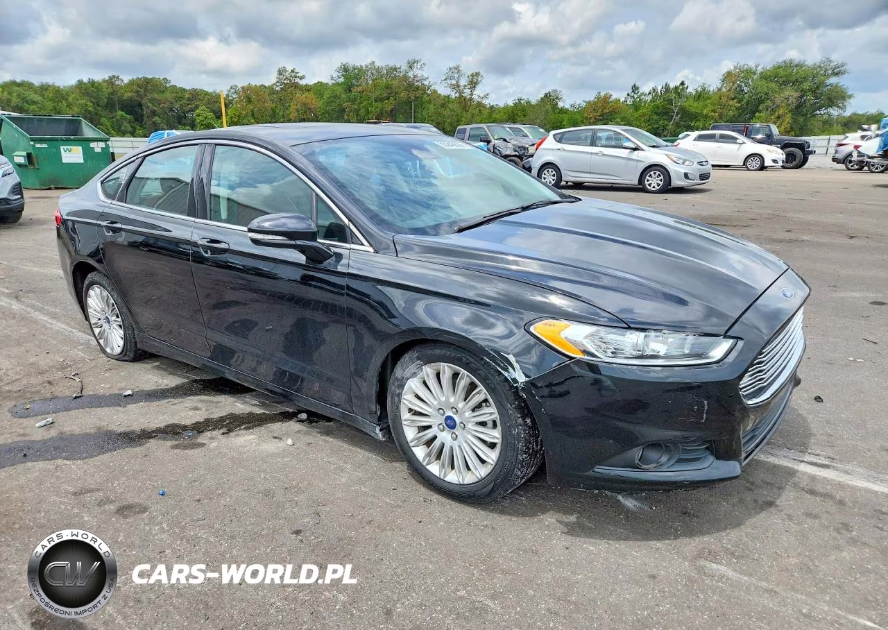 2015 Ford Fusion Se Hybrid VIN:3FA6P0LU1FR310838 - 4