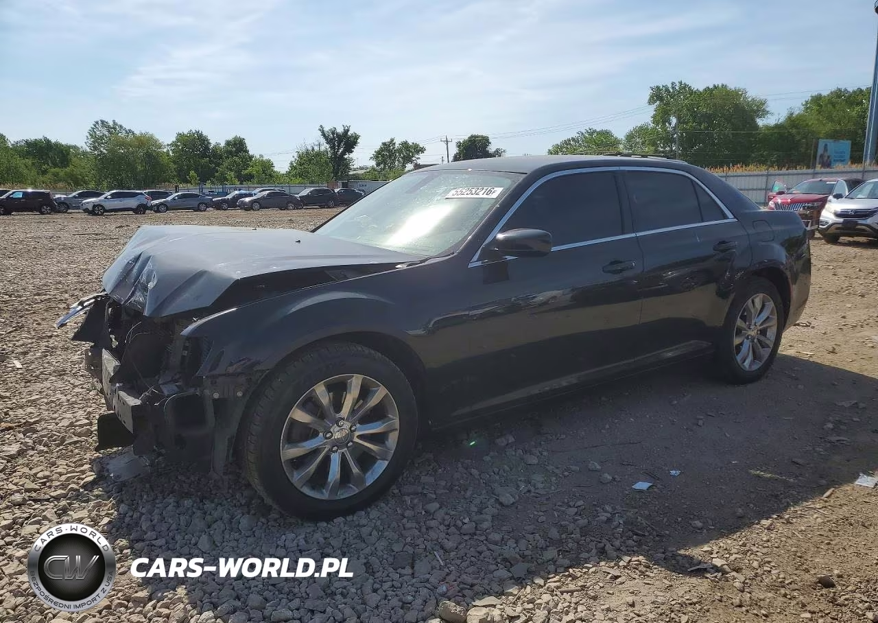 2018 Chrysler 300 Touring