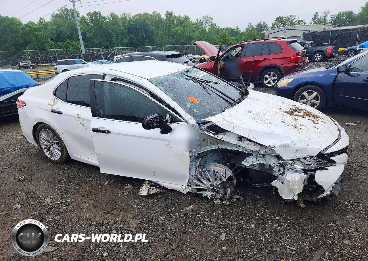 2019 Toyota Camry Xle VIN:4T1B11HK9KU767791 - 4