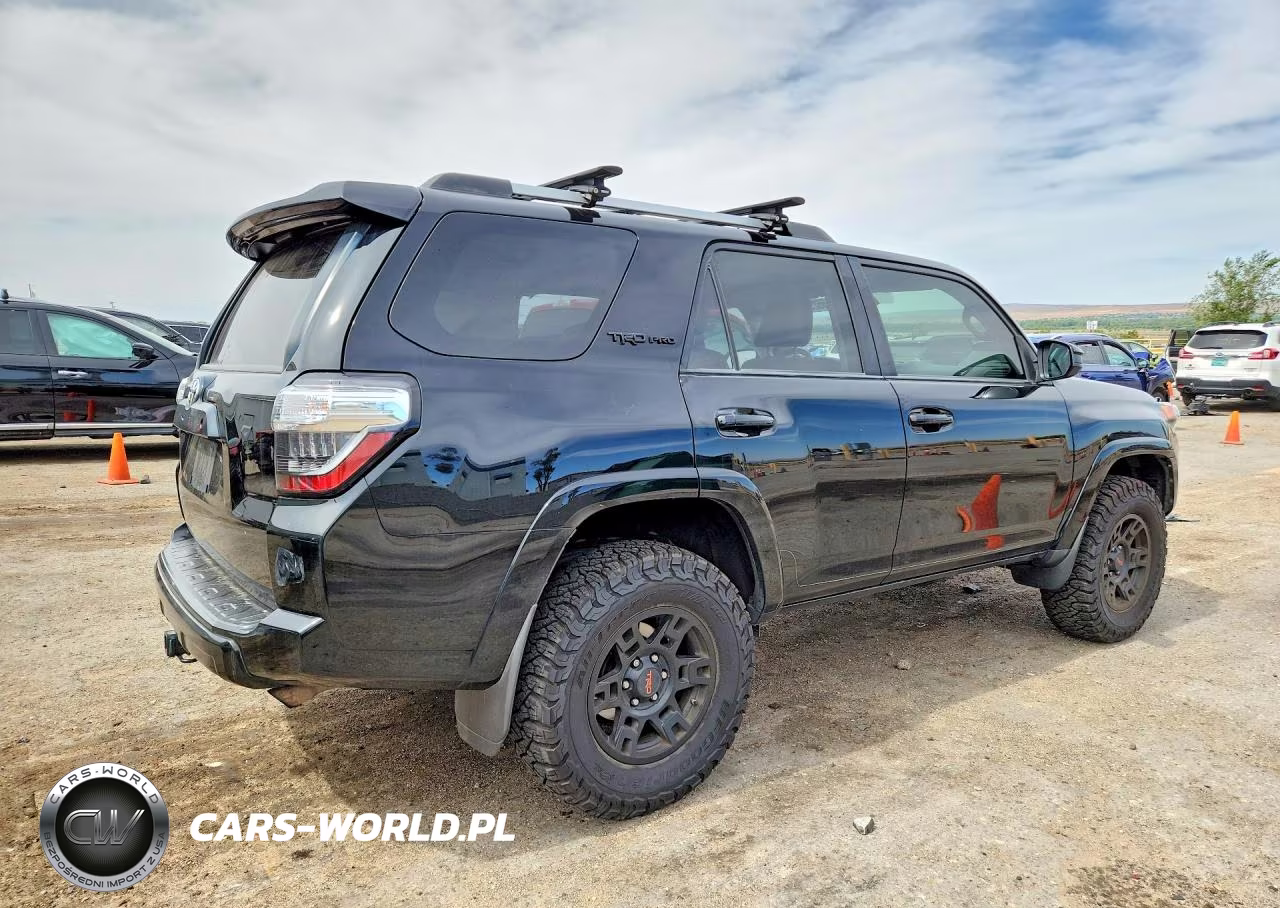 2015 Toyota 4Runner Trd Pro VIN:JTEBU5JR4F5207733 - 3