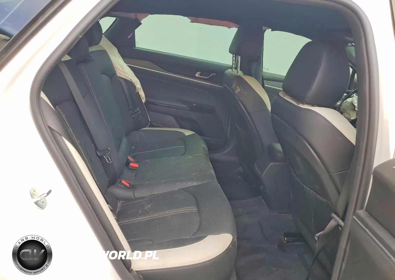 2025 Kia K5 Gt Line VIN:KNAG64J79S5301028 - 10